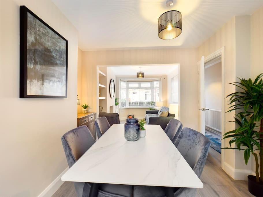 It'S Broadway Baby! Great House Close To City Centre Belfast Zewnętrze zdjęcie